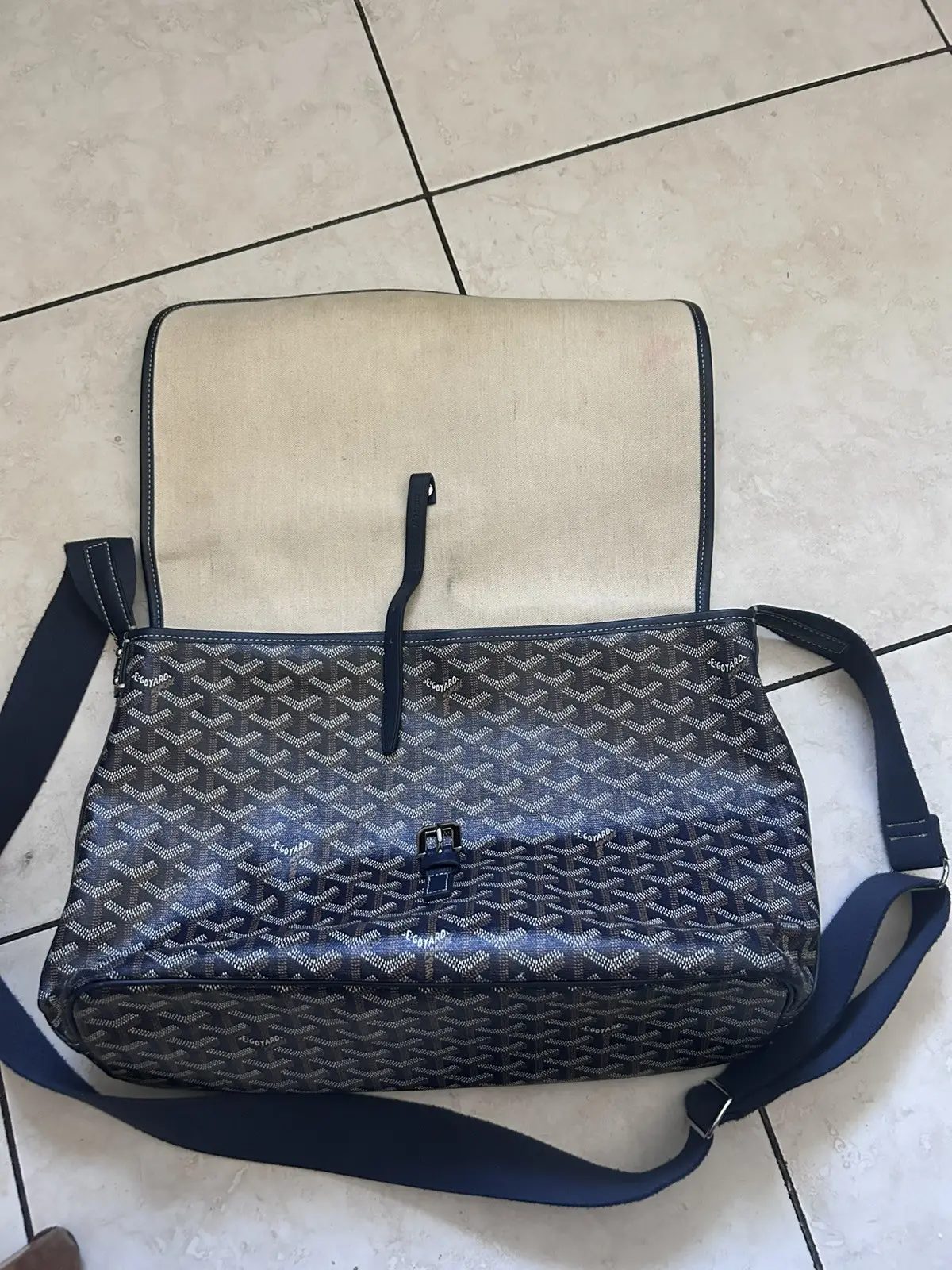 Goyard Captien MM Messenger Bag