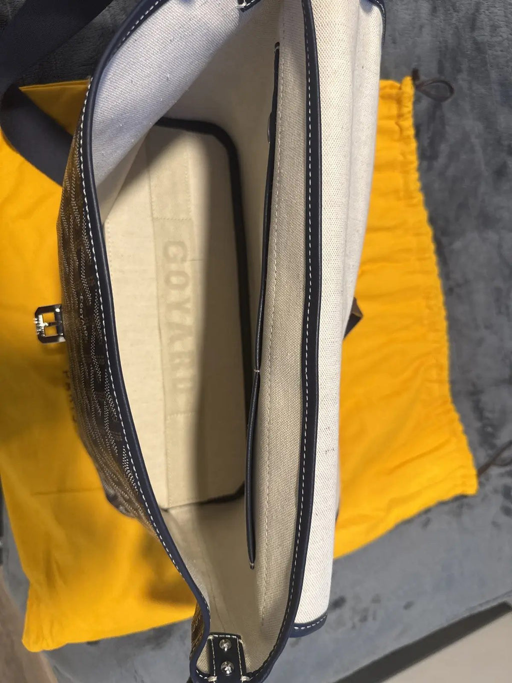 Goyard Captien MM Messenger Bag